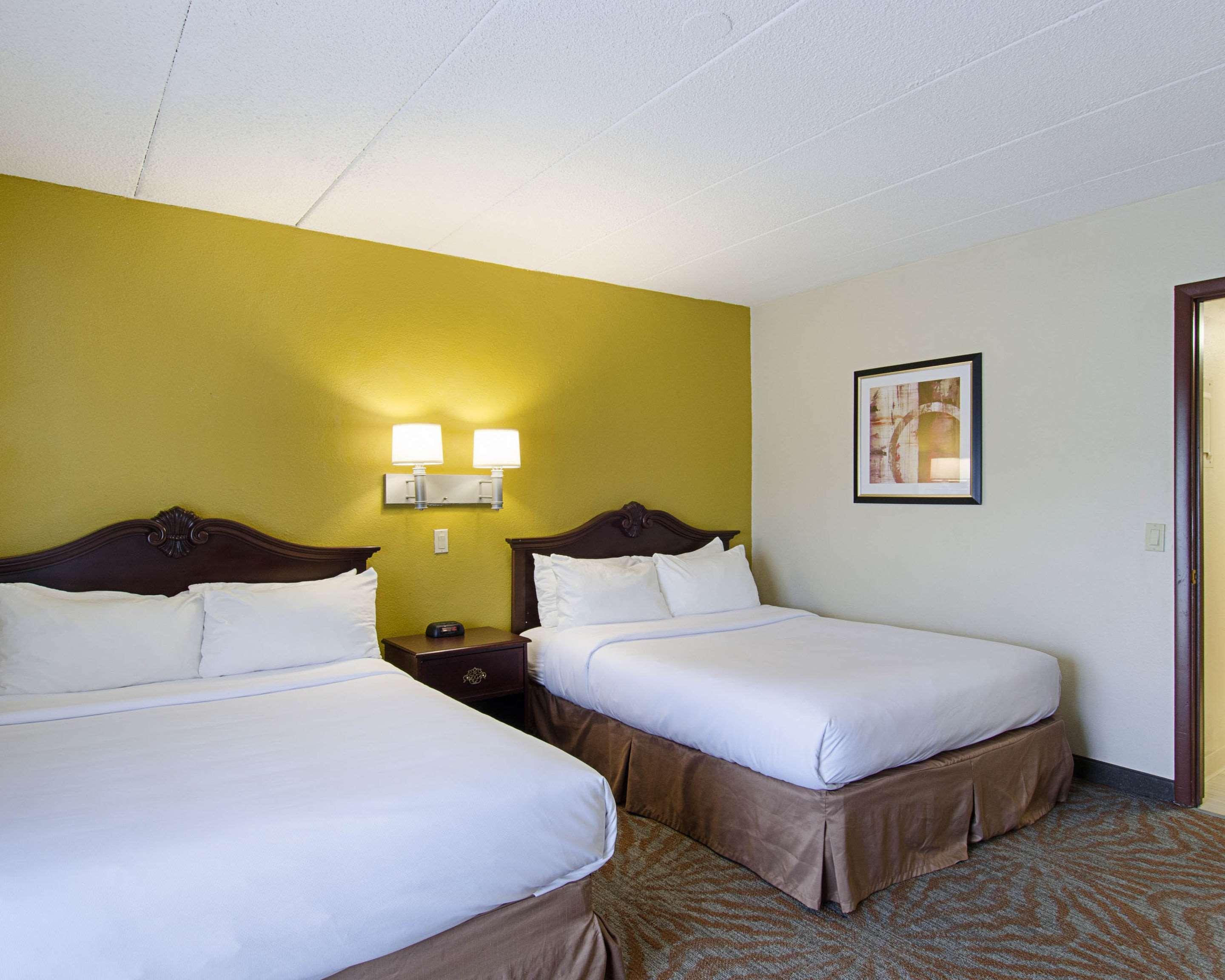 Quality Inn & Suites วุสเตอร์ ภายนอก รูปภาพ
