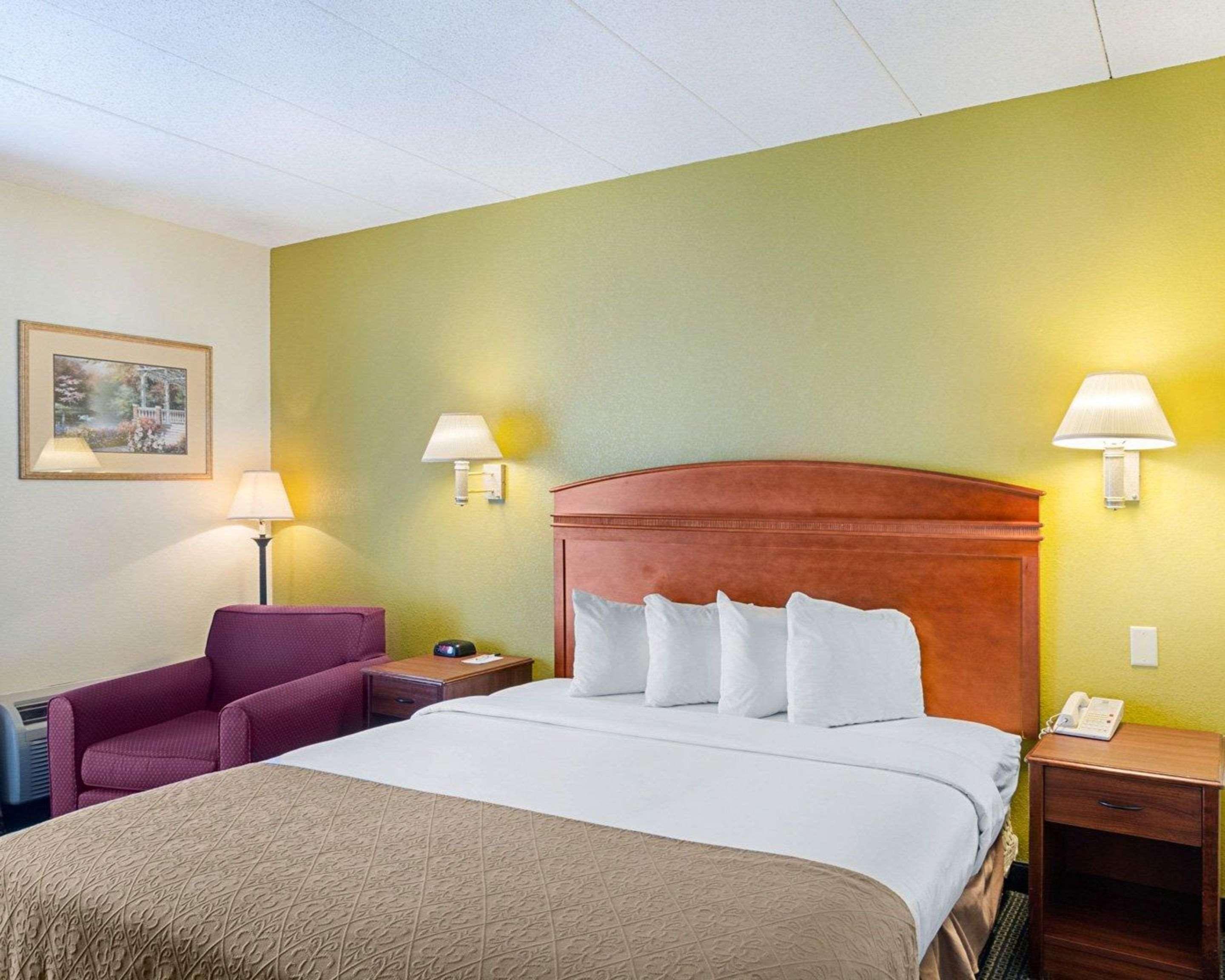Quality Inn & Suites วุสเตอร์ ภายนอก รูปภาพ