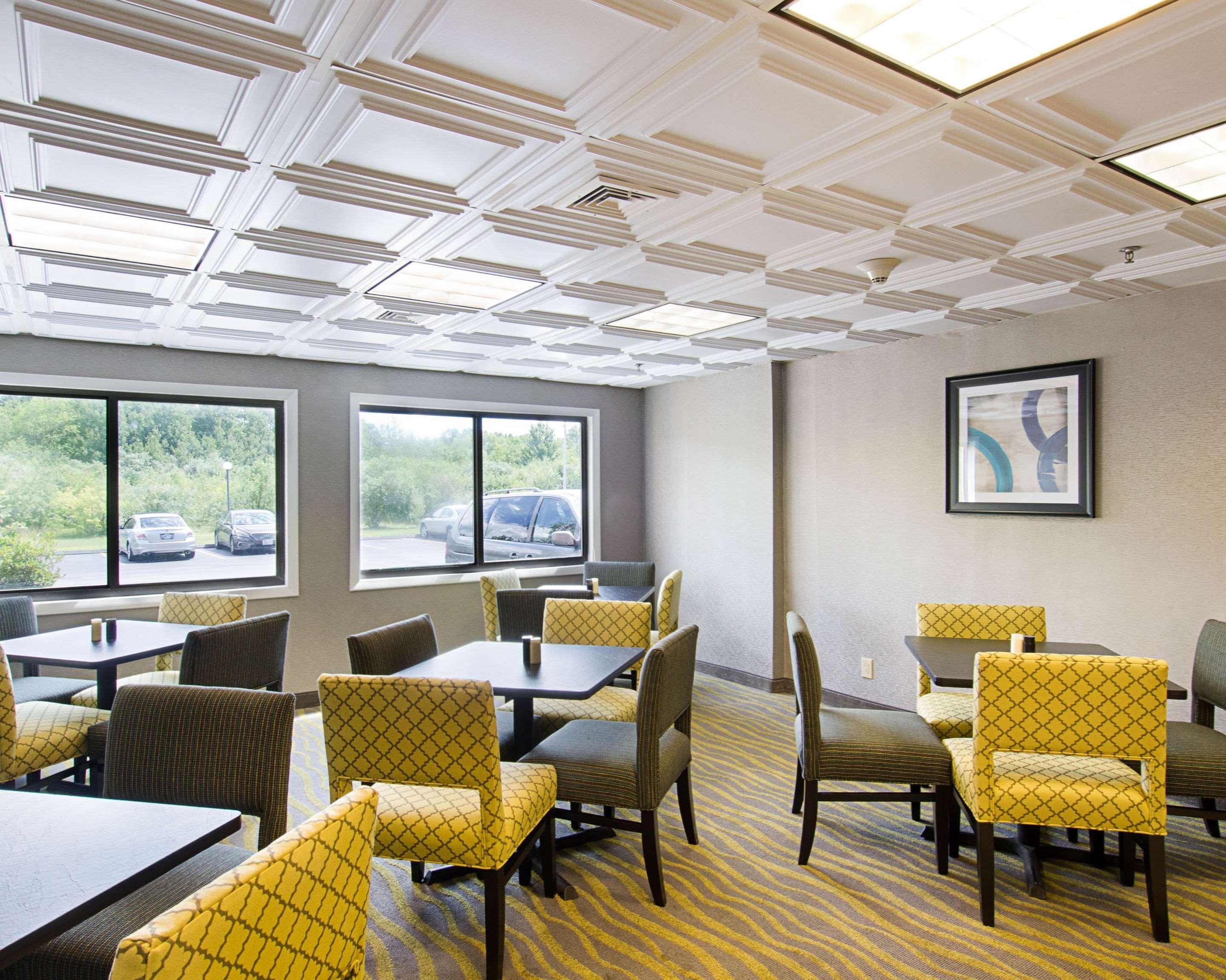 Quality Inn & Suites วุสเตอร์ ภายนอก รูปภาพ